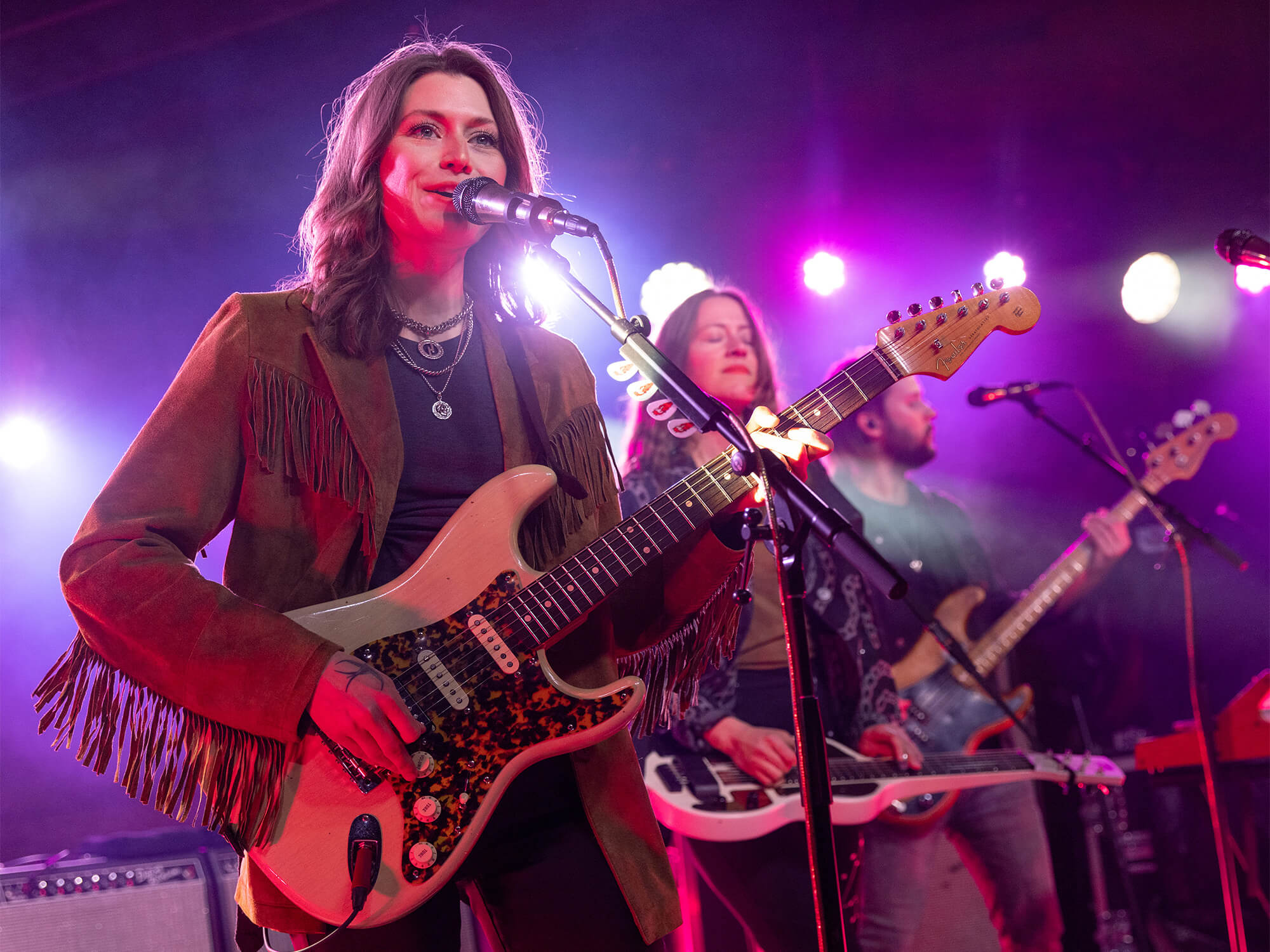 Watch Larkin Poe Give A Blaring Blues Rock Performance On Jimmy Kimmel